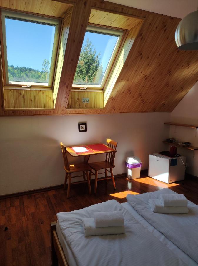 Rezydencja Bukowy Dwor Czarna  Extérieur photo