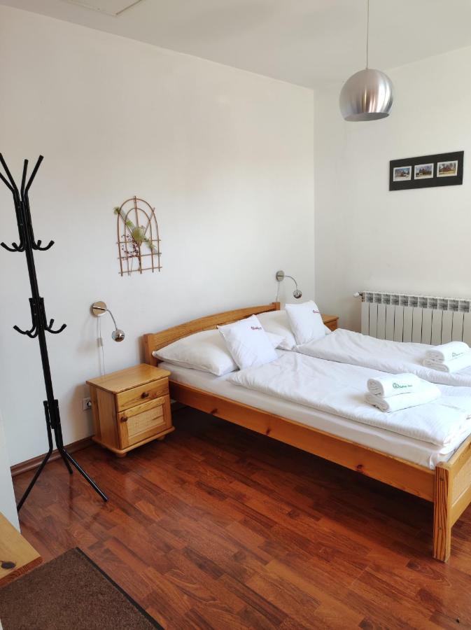 Rezydencja Bukowy Dwor Czarna  Extérieur photo