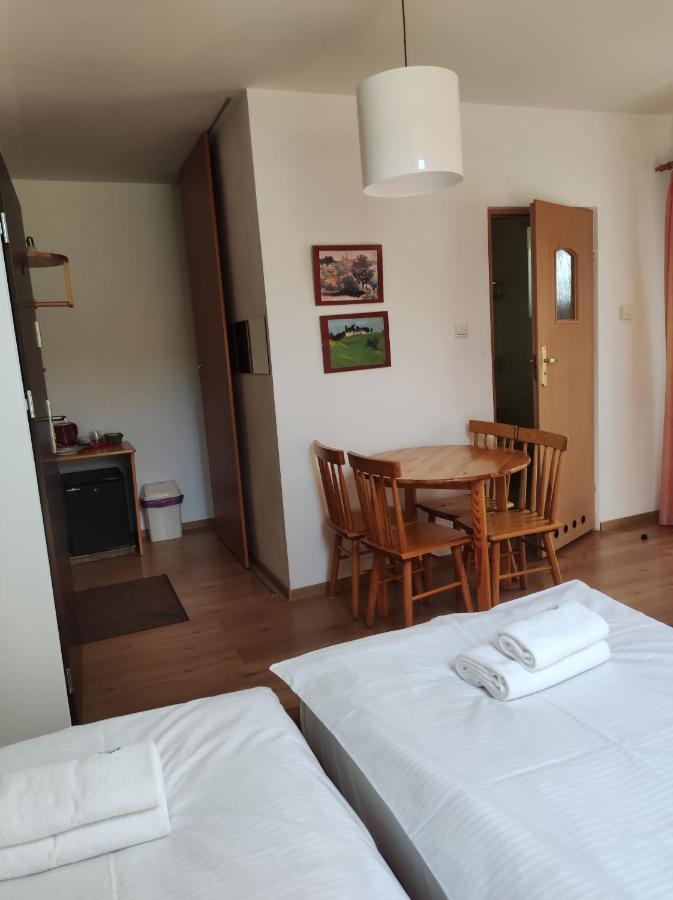 Rezydencja Bukowy Dwor Czarna  Extérieur photo