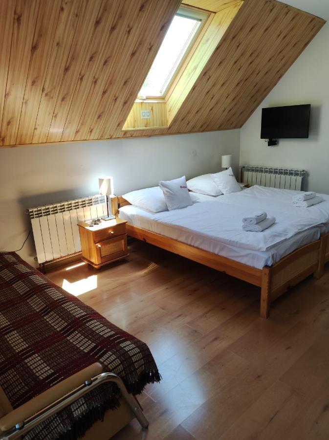 Rezydencja Bukowy Dwor Czarna  Extérieur photo