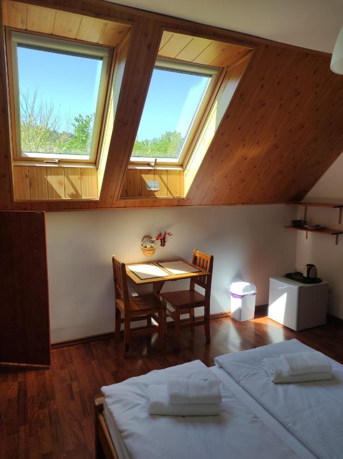 Rezydencja Bukowy Dwor Czarna  Extérieur photo