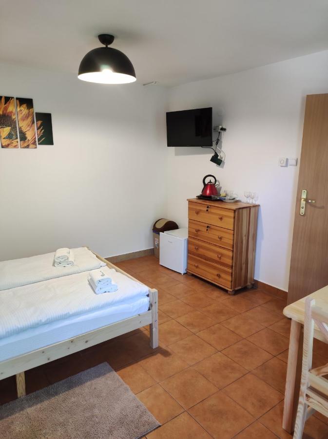 Rezydencja Bukowy Dwor Czarna  Extérieur photo