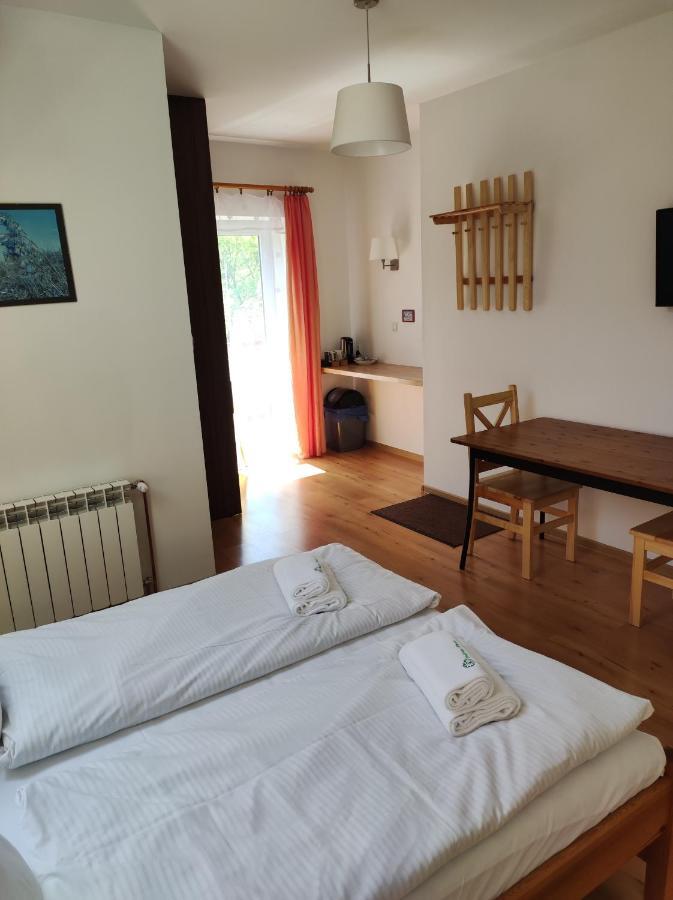 Rezydencja Bukowy Dwor Czarna  Extérieur photo