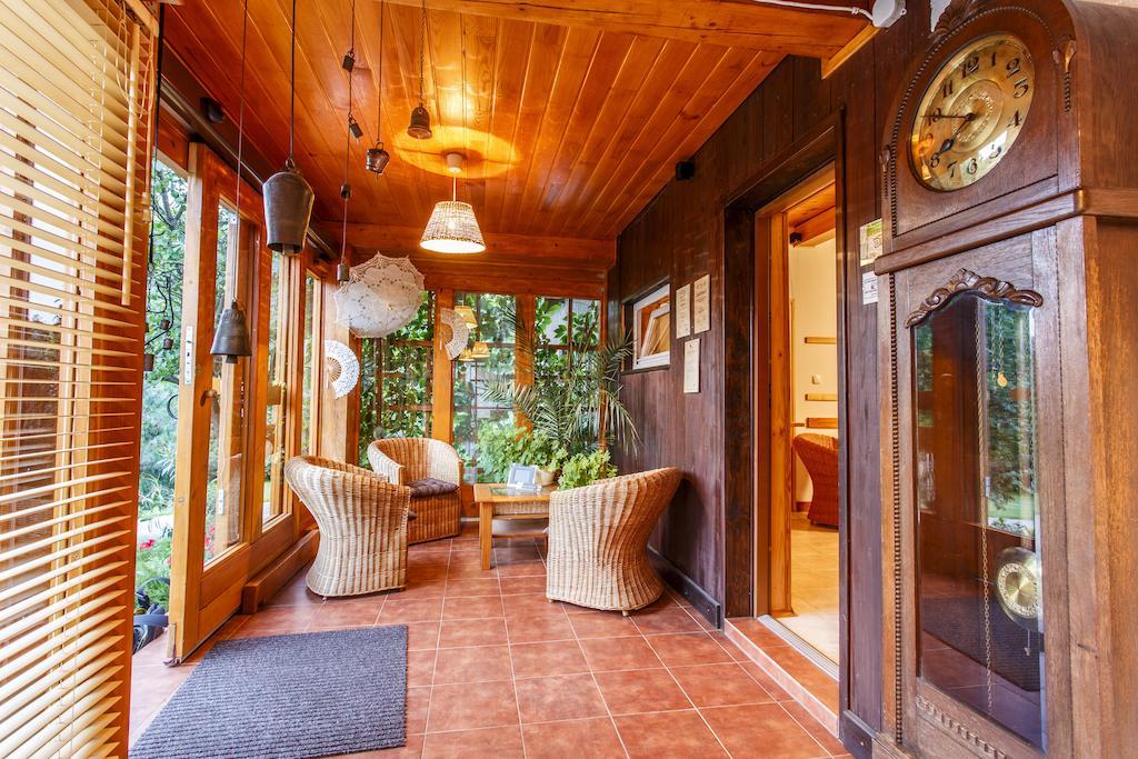 Rezydencja Bukowy Dwor Czarna  Extérieur photo